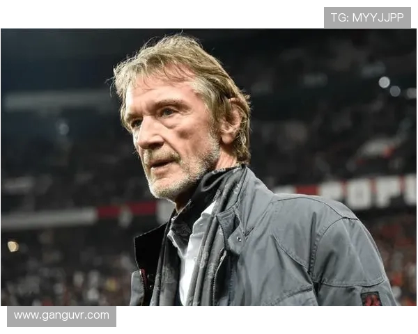 保罗斯科尔斯中场大师的传奇生涯与曼联辉煌岁月解析